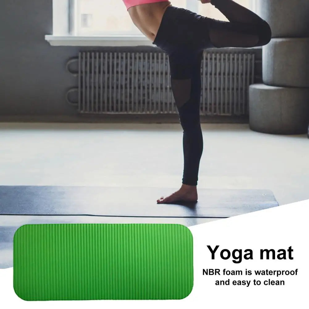 Usage: Standard mat suitable for pain-free joints in yoga, Pilates, and floor exercises