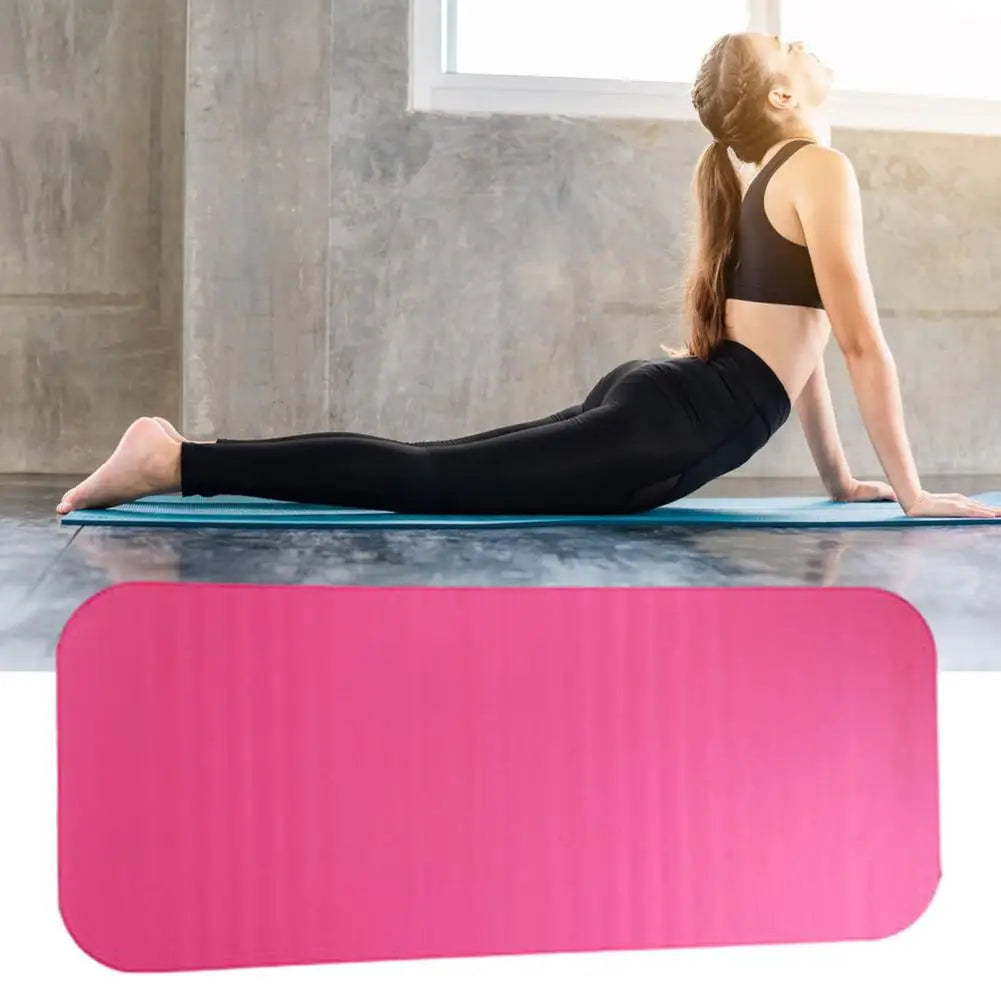 Usage: Standard mat suitable for pain-free joints in yoga, Pilates, and floor exercises