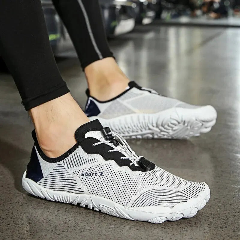 Men Water Shoes Breathable Aqua Shoes Male Fashion Quick-Drying Beach Sneakers Swimming Upstream Gym Footwear Non-Slip Outdoor