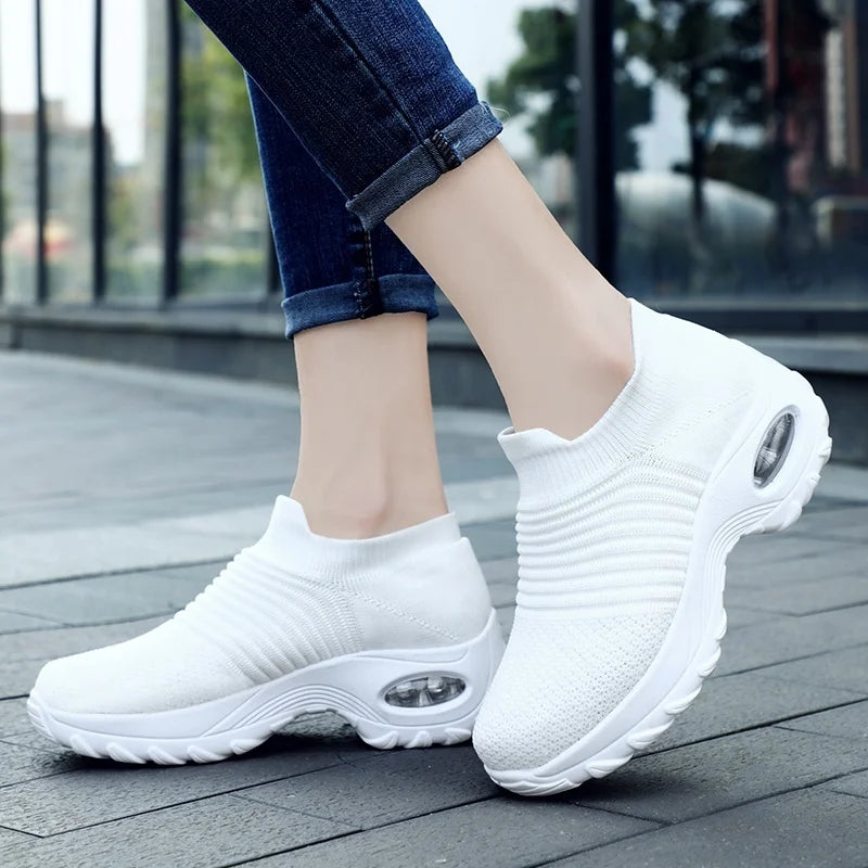 Women Running Shoes Breathable Casual Shoes Outdoor Light Weight Sports Shoes Casual Walking Sneakers Tenis Feminino Shoes