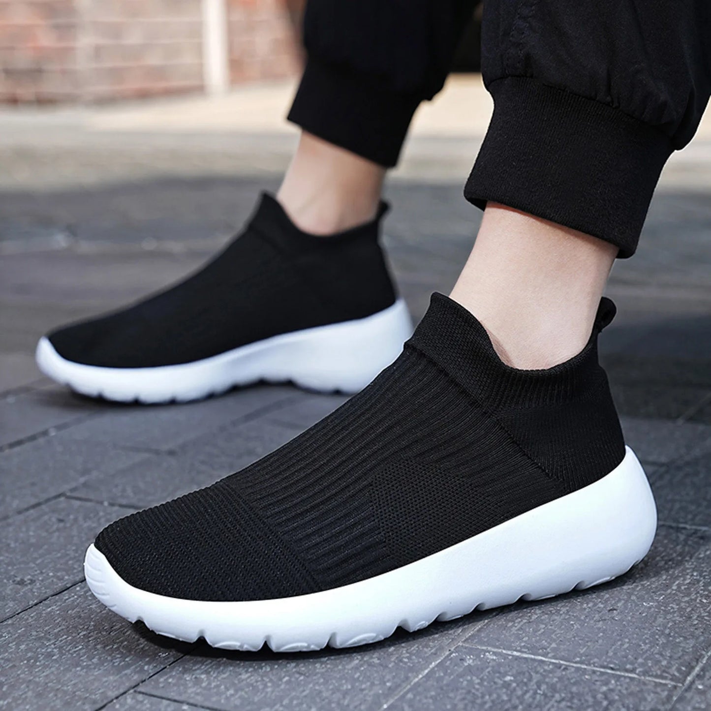 Men Knitting Sock Sneakers Summer Sports Shoes Mesh Breathable Comfortable Simple Solid Color Slip On Fashion Shoes Sapatos