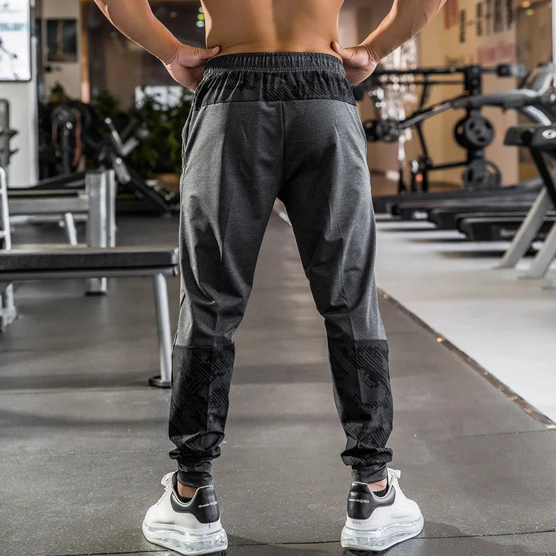 High Quality Camouflage Sweatpants Men Gym Fitness Sports Trousers Running Trackpants Elastic Dry Fit Zipper Pockets Long Pants