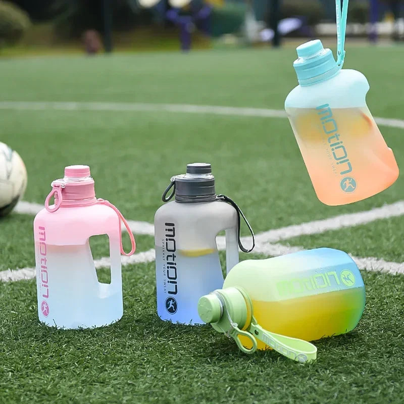 1.6L/2.4L Large Capacity Sports Water Bottle Outdoor Fitness Kettle Gradient Plastic Water Cup Portable Big Ton Ton Barrel