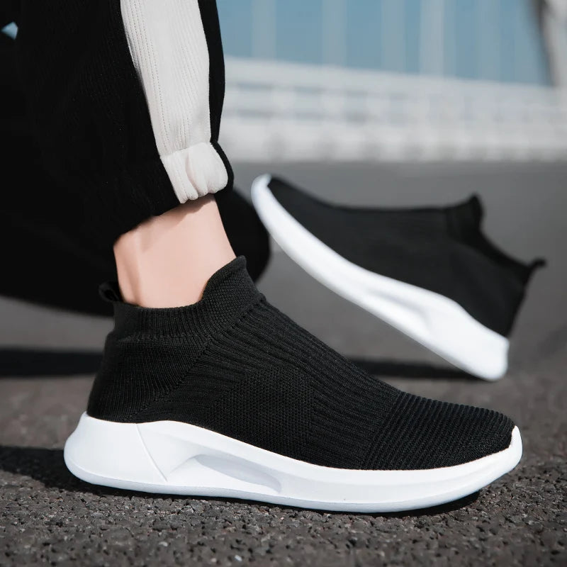 Men Ultralight Slip-On Running Shoes Women Breathable Outdoor Jogging Sneakers Unisex High Elastic Knitted Summer Sports Boots