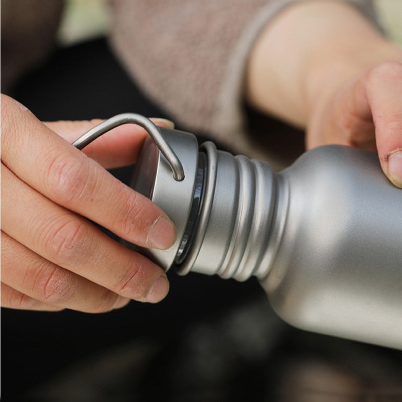 Tiartisan Titanium Sports Bottle with Titanium Lid Outdoor Camping Cycling Water Bottle 430ml/600ml/750ml Ta8370