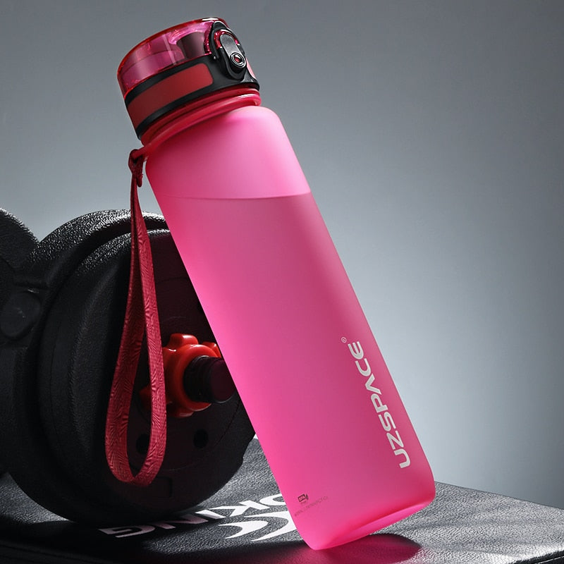 Hot Sale Sports Water Bottle 500/1000ML Protein Shaker Outdoor Travel Portable Leakproof Drinkware Plastic Drink Bottle BPA Free