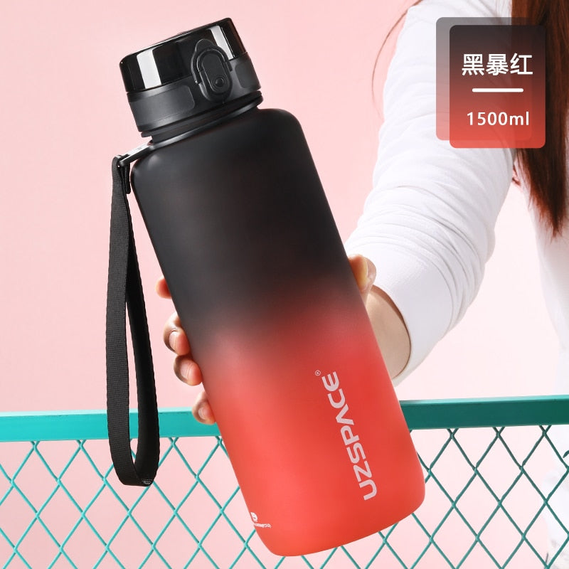 UZSPACE 1500ml Sports Water Bottle With Time Marker Large Capacity Portable Leak-Proof Outdoor Travel Drink Plastic Cup BPA Free