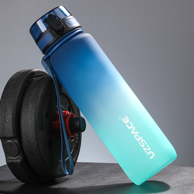 Hot Sale Sports Water Bottle 500/1000ML Protein Shaker Outdoor Travel Portable Leakproof Drinkware Plastic Drink Bottle BPA Free